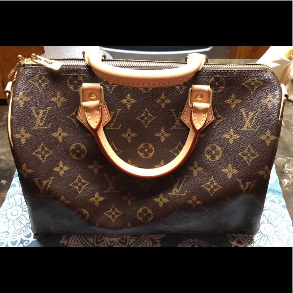 Authentic Louis Vuitton speedy Bandouliere 30